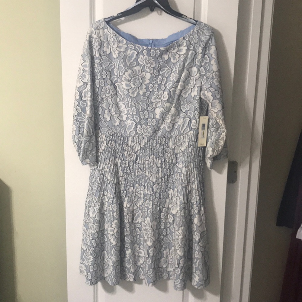 BNWT Eliza J lace 3/4 sleeved dress SZ 14